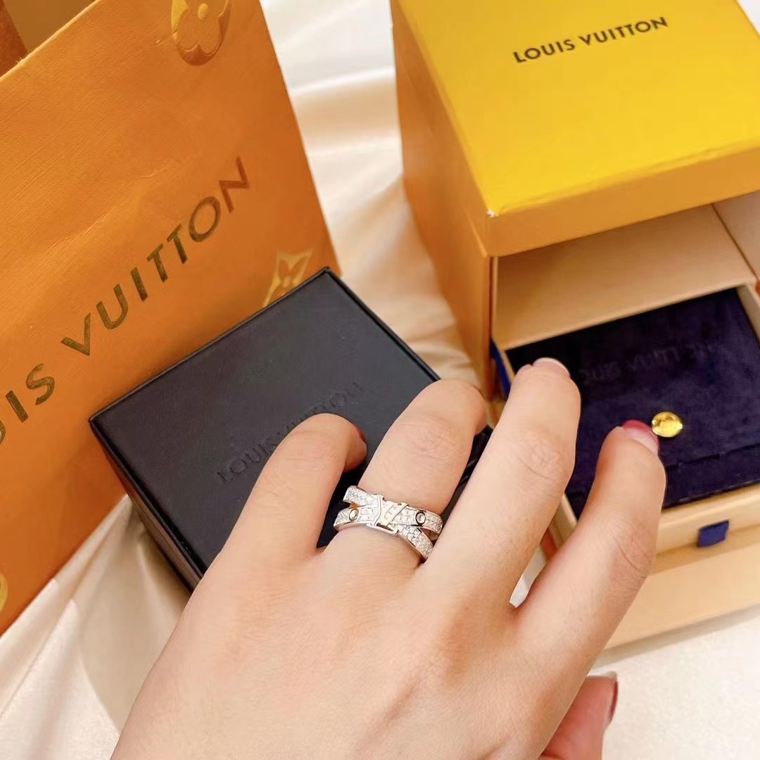 LOUIS VUITTON ダブルリング ルイヴィトン リング クロス LVロゴ付き 指輪 Vuitton リング キラキラ