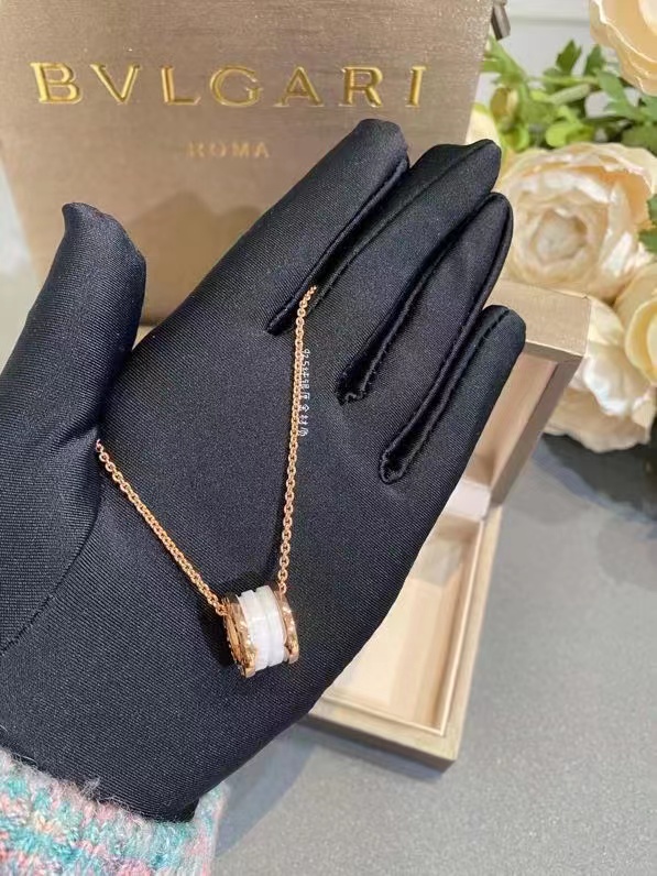 ブルガリ ビー・ゼロワン ネックレス Bvlgari ペンダント リング型
