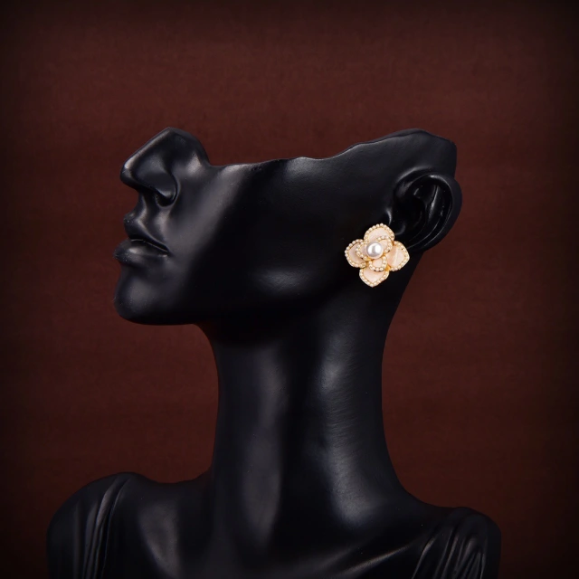 セリーヌ ピアス 花柄 CELINE イヤリング パール Celine earrings 贅沢 
