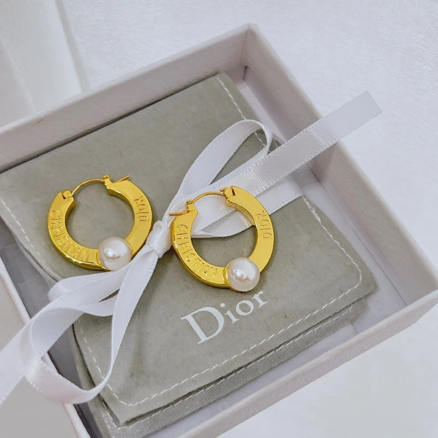 ディオール フープピアス パール DIOR earrings サイクル Diorロゴ付き イヤリング エレガント 大人可愛い アクセサリー ブランドコピー 女子 ゴルード cocobuyee通販