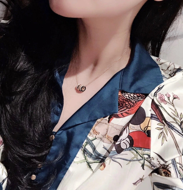 カルティエ 三連リング ネックレス Cartier ペンダント ラインストーン付き CARTIER ネックレス レディース 贅沢 アクセサリー Necklace ラグジュアリー ブランドコピー お洒落