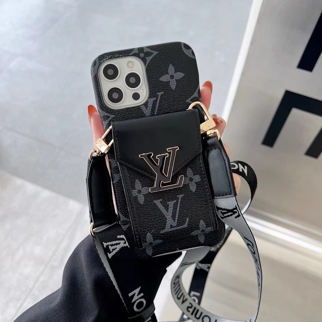 【美品】ルイヴィトン　iPhone13pro ケースLOUISVUITTON