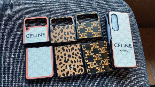 セリーヌ Galaxy Z Fold3/Z Fold 2ケース ヒョウ柄 CELINE Galaxy Z Flip 3ケース トリオンフ柄 Celine ギャラクシーフリップ3 カバー レオパード ロゴプリント 折り畳みスマホカバー お洒落 エレガント 全4色
