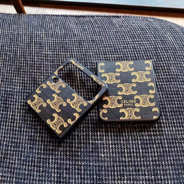 セリーヌ Galaxy Z Fold3/Z Fold 2ケース ヒョウ柄 CELINE Galaxy Z Flip 3ケース トリオンフ柄 Celine ギャラクシーフリップ3 カバー レオパード ロゴプリント 折り畳みスマホカバー お洒落 エレガント 全4色