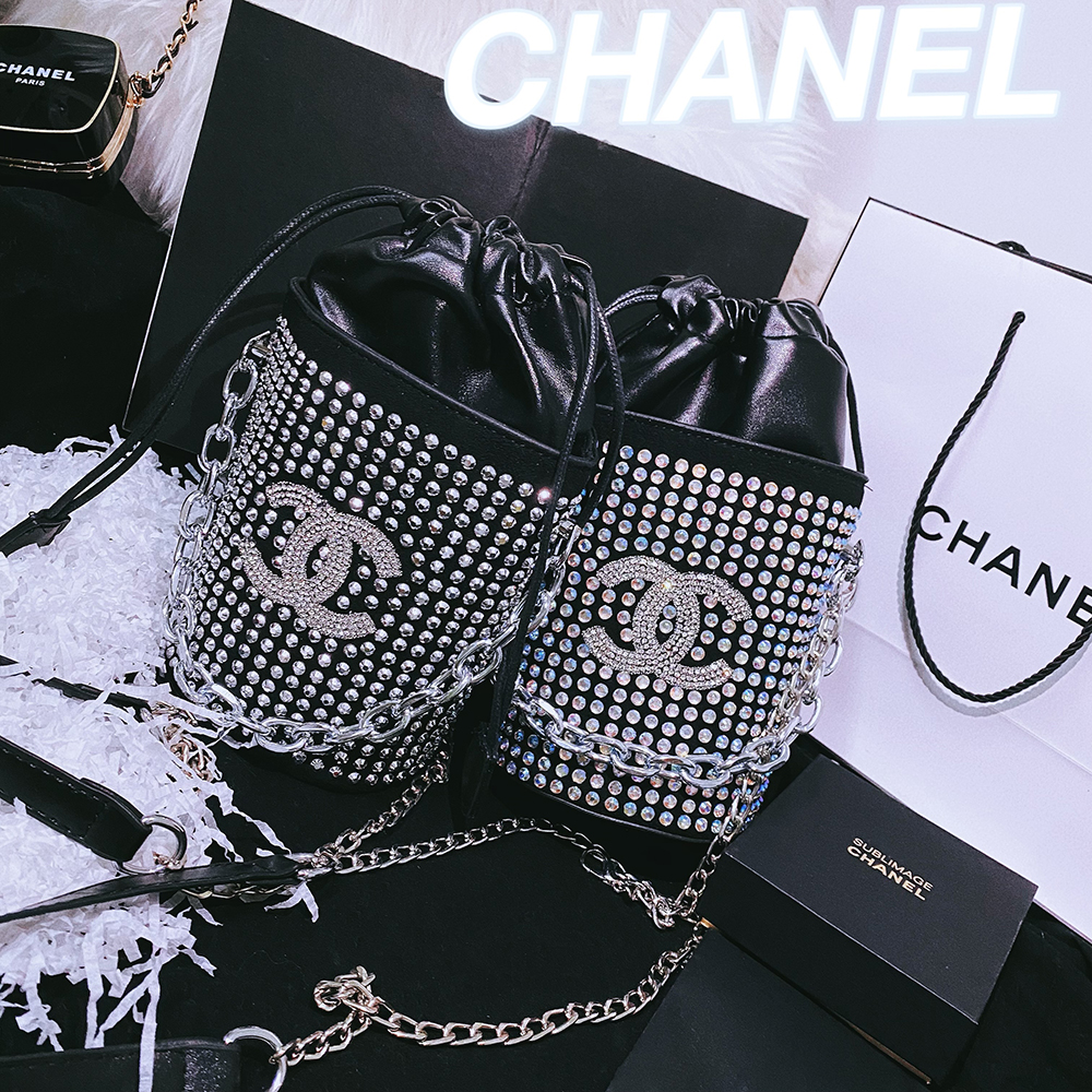 CHANEL 巾着袋 ラインストーン付き