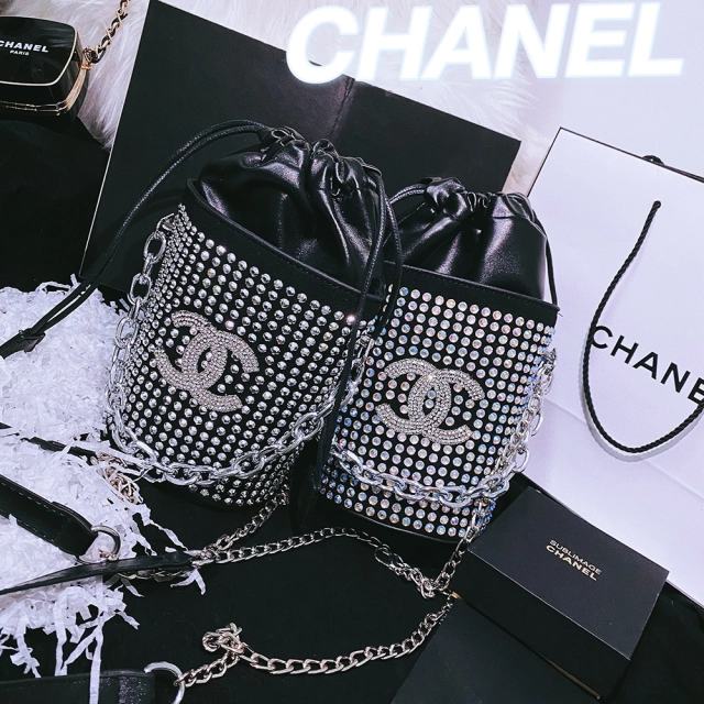 CHANEL 巾着袋 ドローストリング