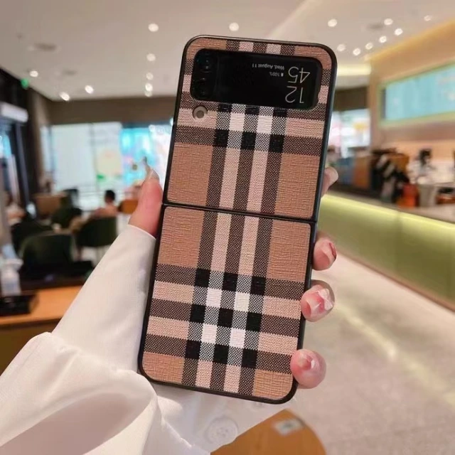 バーバリー Galaxy Z Fold3ケース チェック柄 ロゴ付き BURBERRY Galaxy Z Flip3ケース クラシック Burberry ギャラクシー Z フリップ3ケース 高級感 burberry Galaxy Z Fold3 5Gケース エレガント 男女兼用 シンプル 全5色