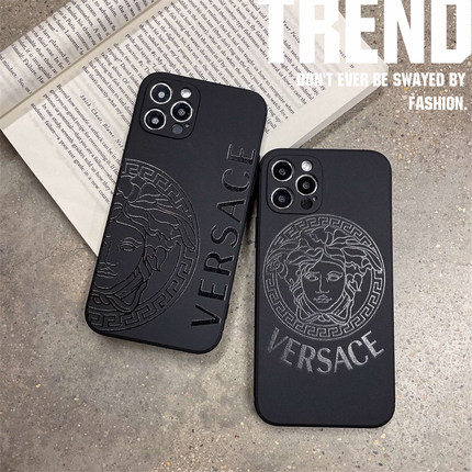 VERSACE iPhone13Proケース ロゴ付き