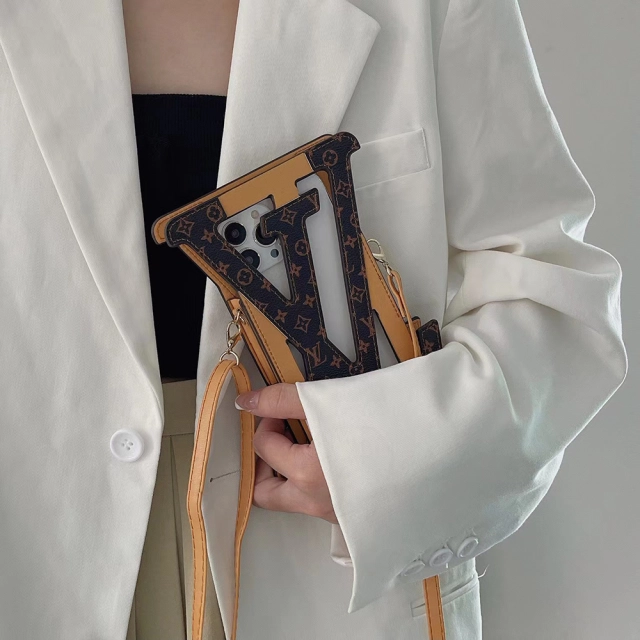 ルイヴィトン スマホポシェット スマホポーチ LVロゴモチーフ VUITTON 
