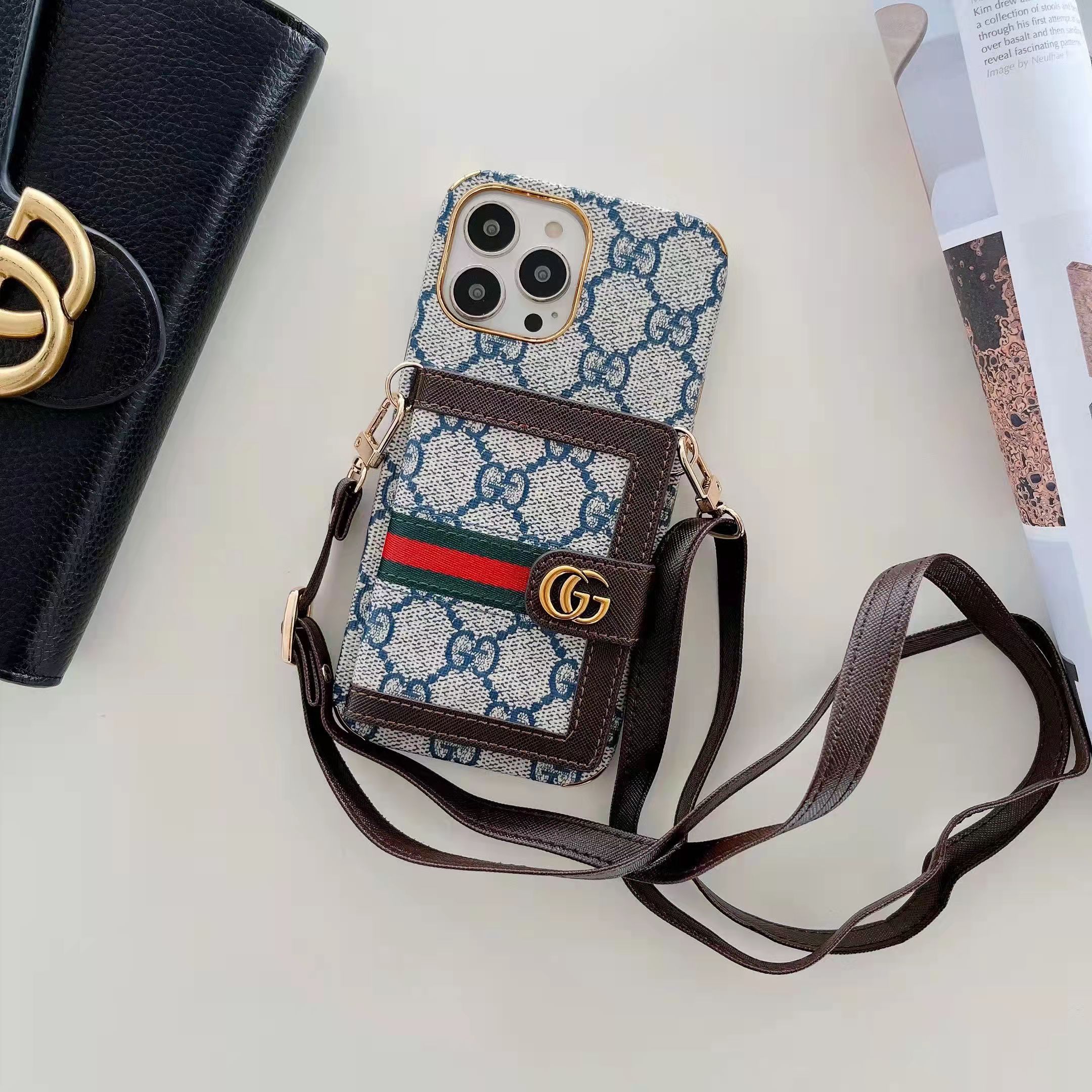 GUCCI スマホケース 新品 未使用 - iPhone用ケース