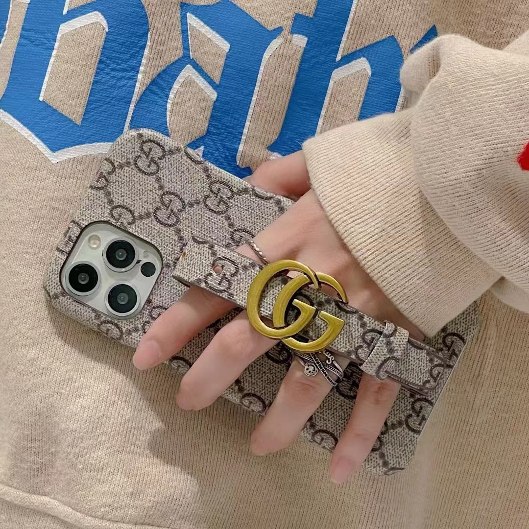 gucci iPhone 14カバー バンド付き