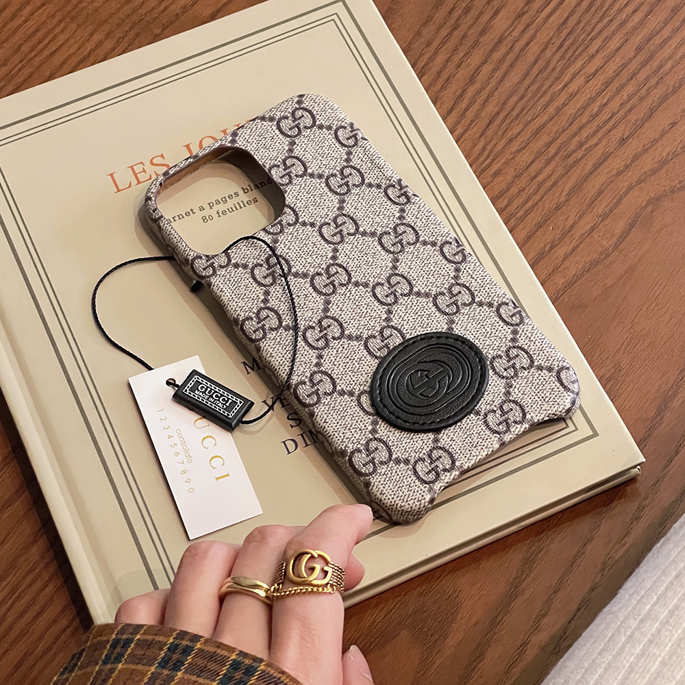グッチ iPhone15 Pro/14Proケース GGロゴ付き GUCCI iPhone15/14 Plus