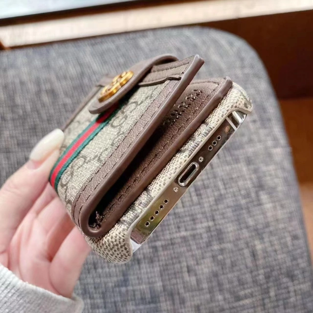 グッチ iPhone15 Pro/14 Proケース オフィディア カード収納 GUCCI  