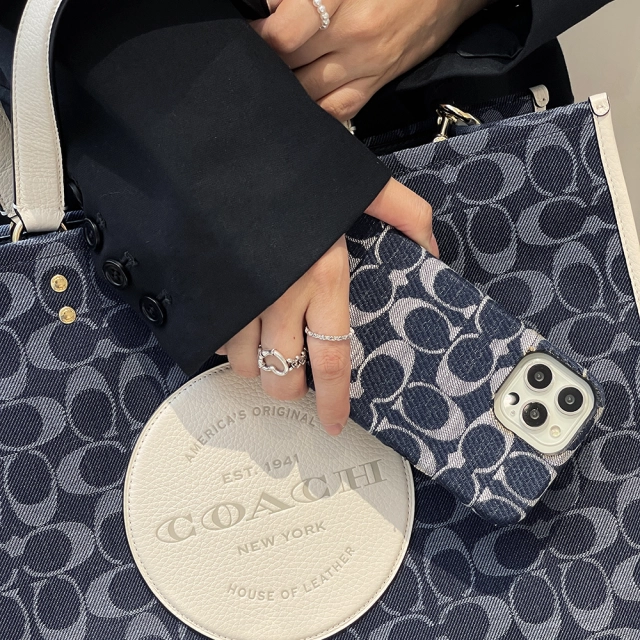 coach アイフォン 14ケース レディース