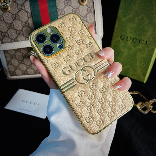 Gucci iPhone14 Plusケース ロゴ付き