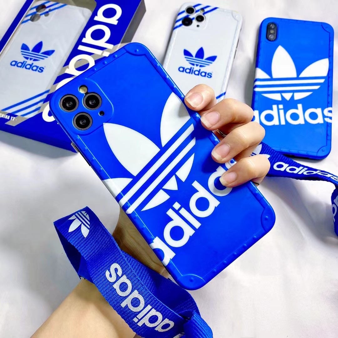 ADIDAS iPhone14Proケース 三つ葉