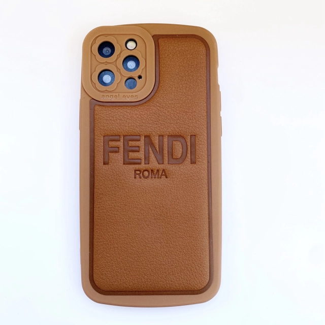 Fendi iPhone15/14 Pro Maxケース エンボス加工 フェンディ iPhone15 