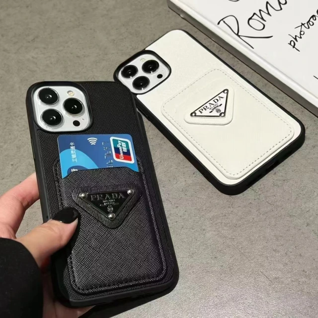 プラダ iPhone15 Pro/14Proケース カードポケット付き PRADA iPhone15 