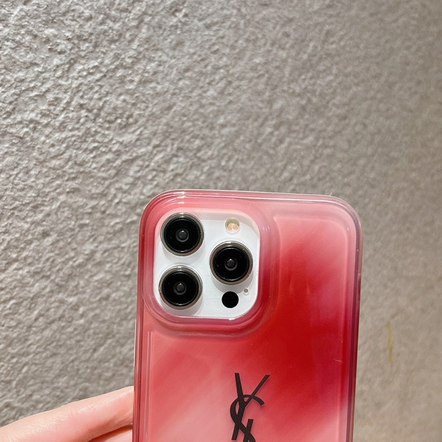 YSL iPhone14Plusケース 芸能人愛用