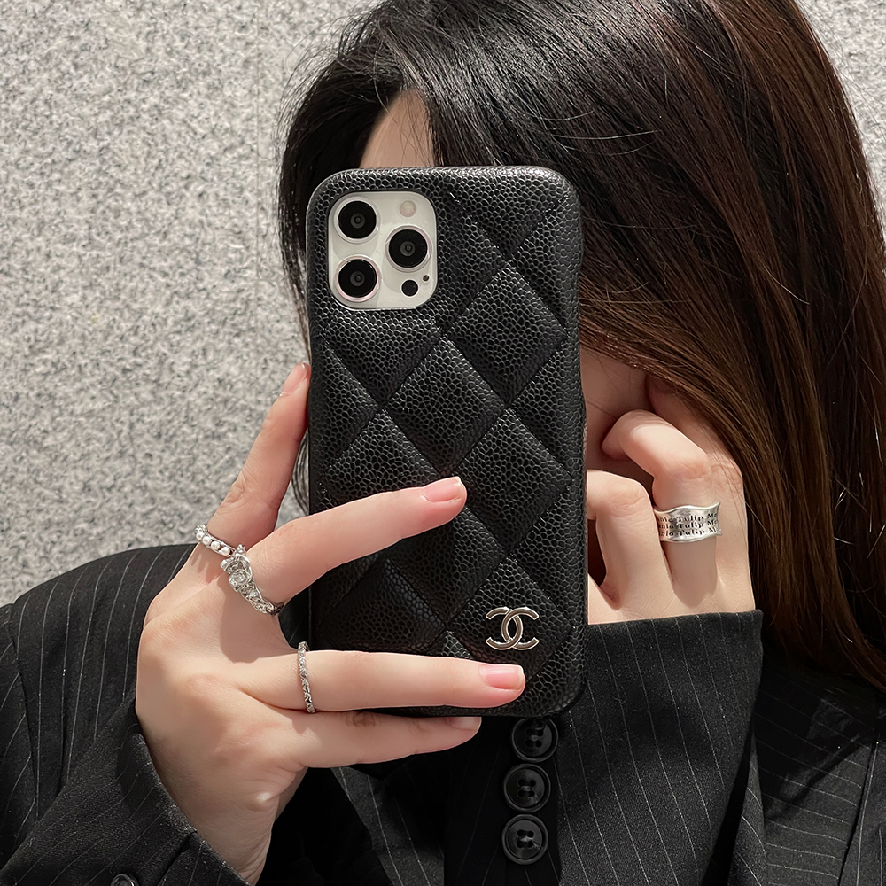 シャネル iPhone15/14 Plusケース マトラッセ風 Chanel iPhone15 Pro