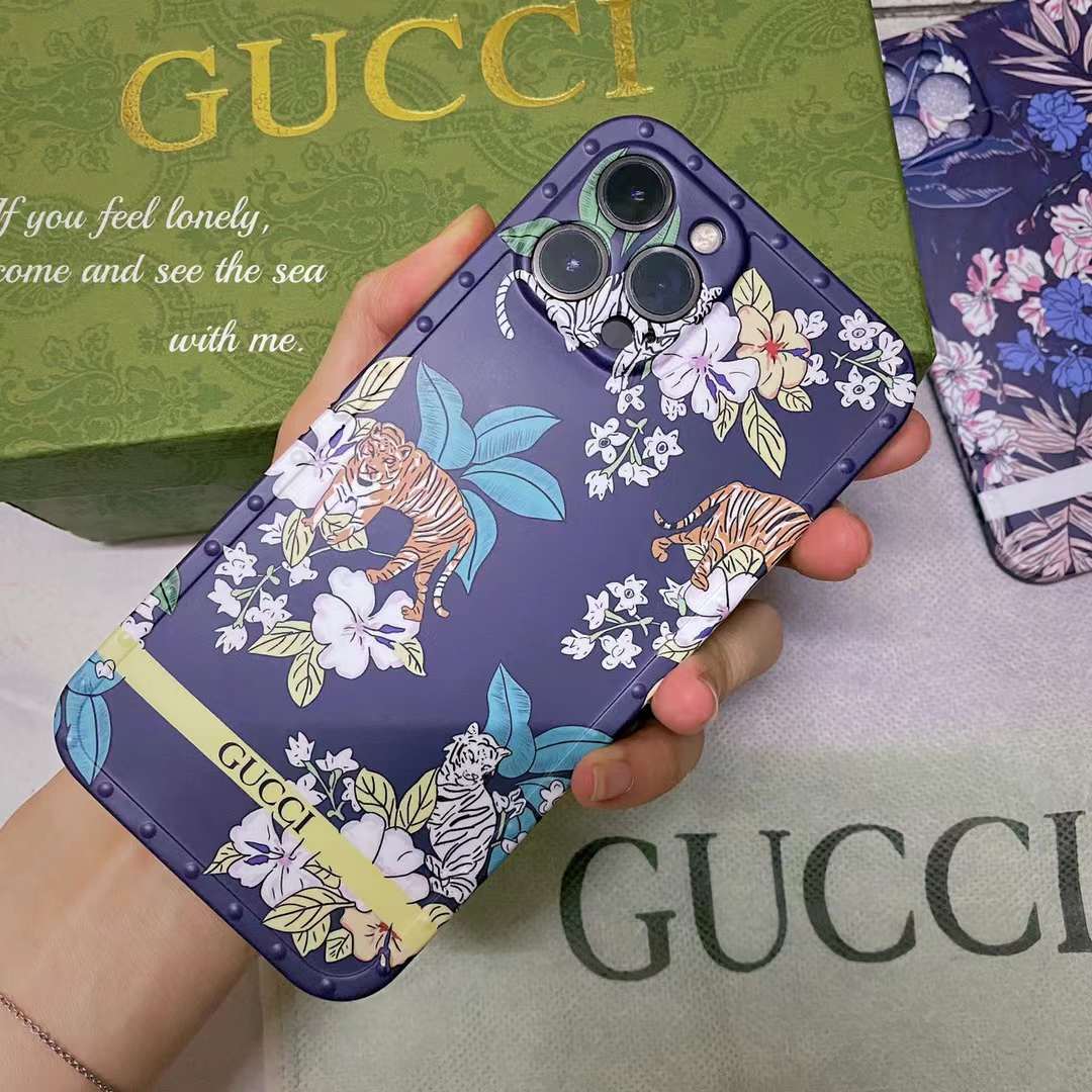 Gucci iPhone14ProMaxケース フラワー