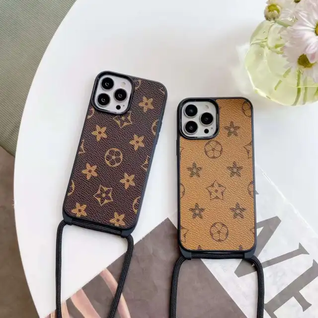 ヴィトン iPhone15 Pro/14Proケース チェーンストラップ付き LV  