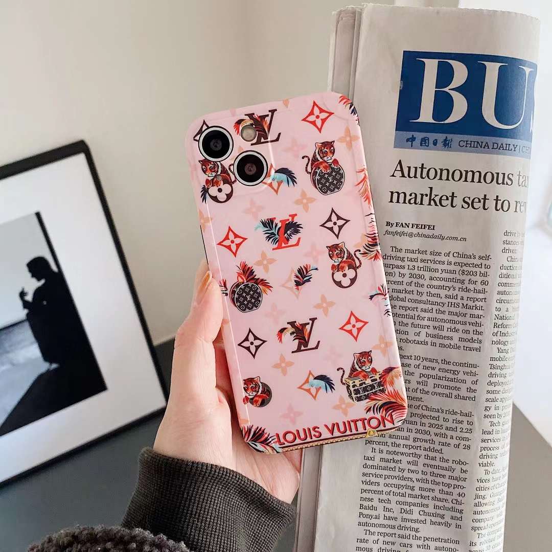 ルイヴィトン・iPhoneケース11Pro・モノグラム・タイガ・ブラック