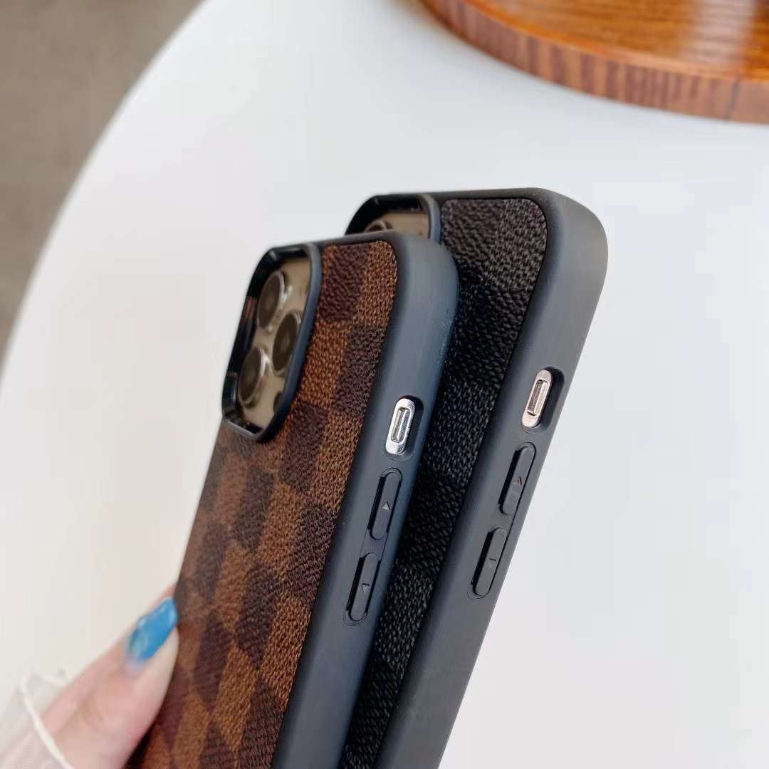 【新品同様】ヴィトン モノグラム リトランク チェーン 14Pro/15Pro LOUIS VUITTON - 【新品同様】ヴィトン モノグラム リトランク