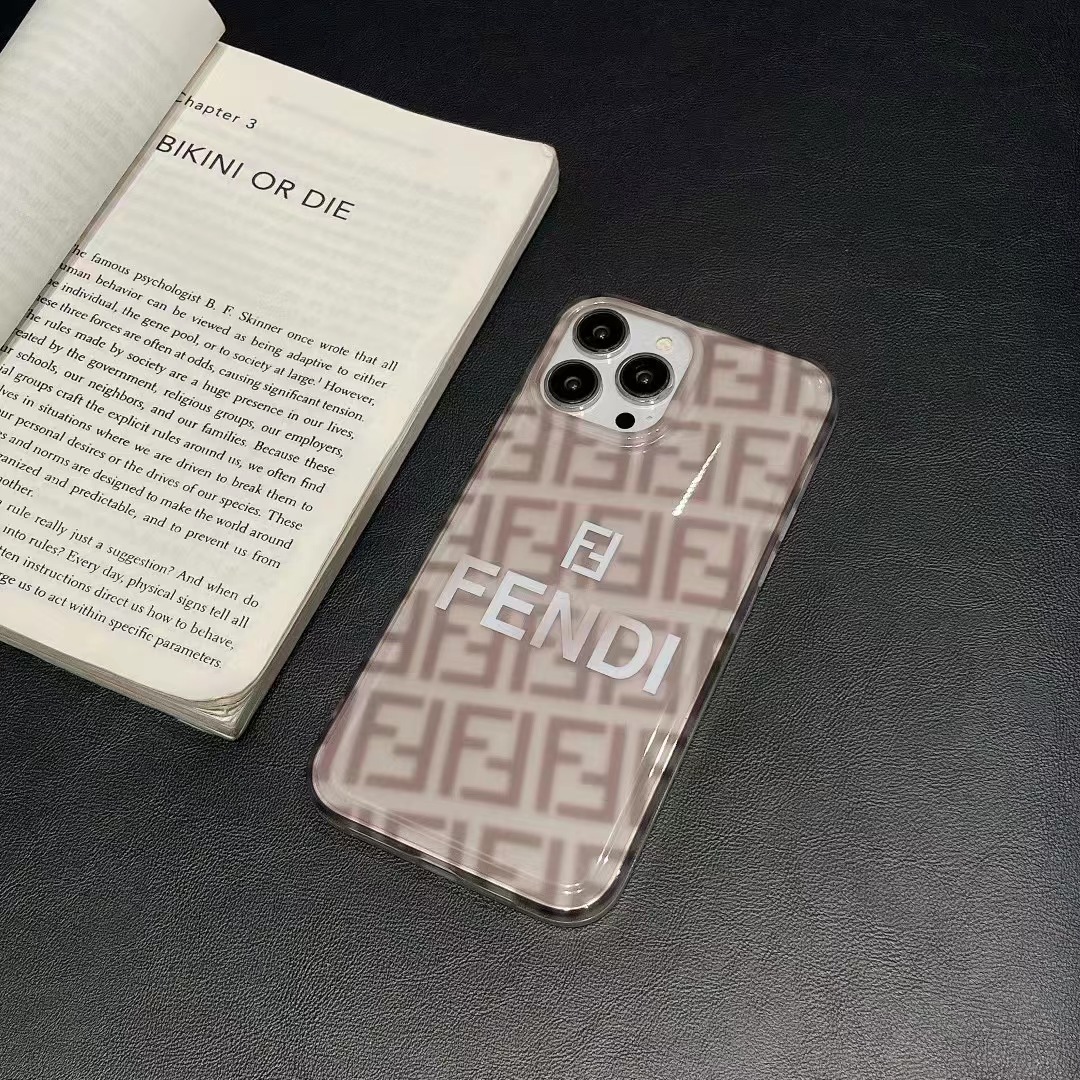 少し豊富な贈り物 FENDI 人気デザイン！◇FENDI◇フェンディ iPhone