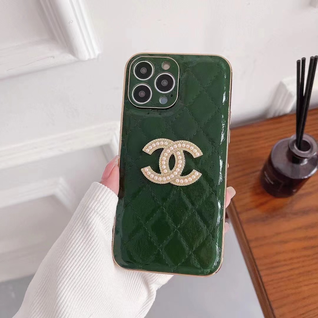 chanel iPhone14 Plusケース キルティングデザイン