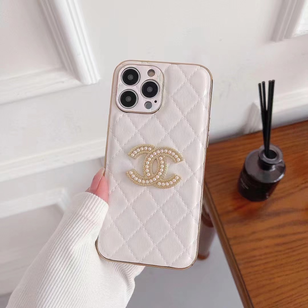 Chanel iPhone14ケース メッキ風