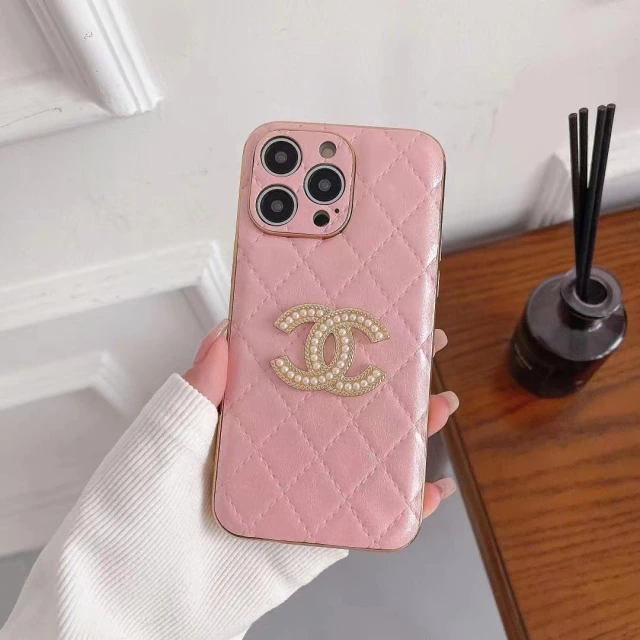 Chanel iPhone14 Plusケース メッキ風