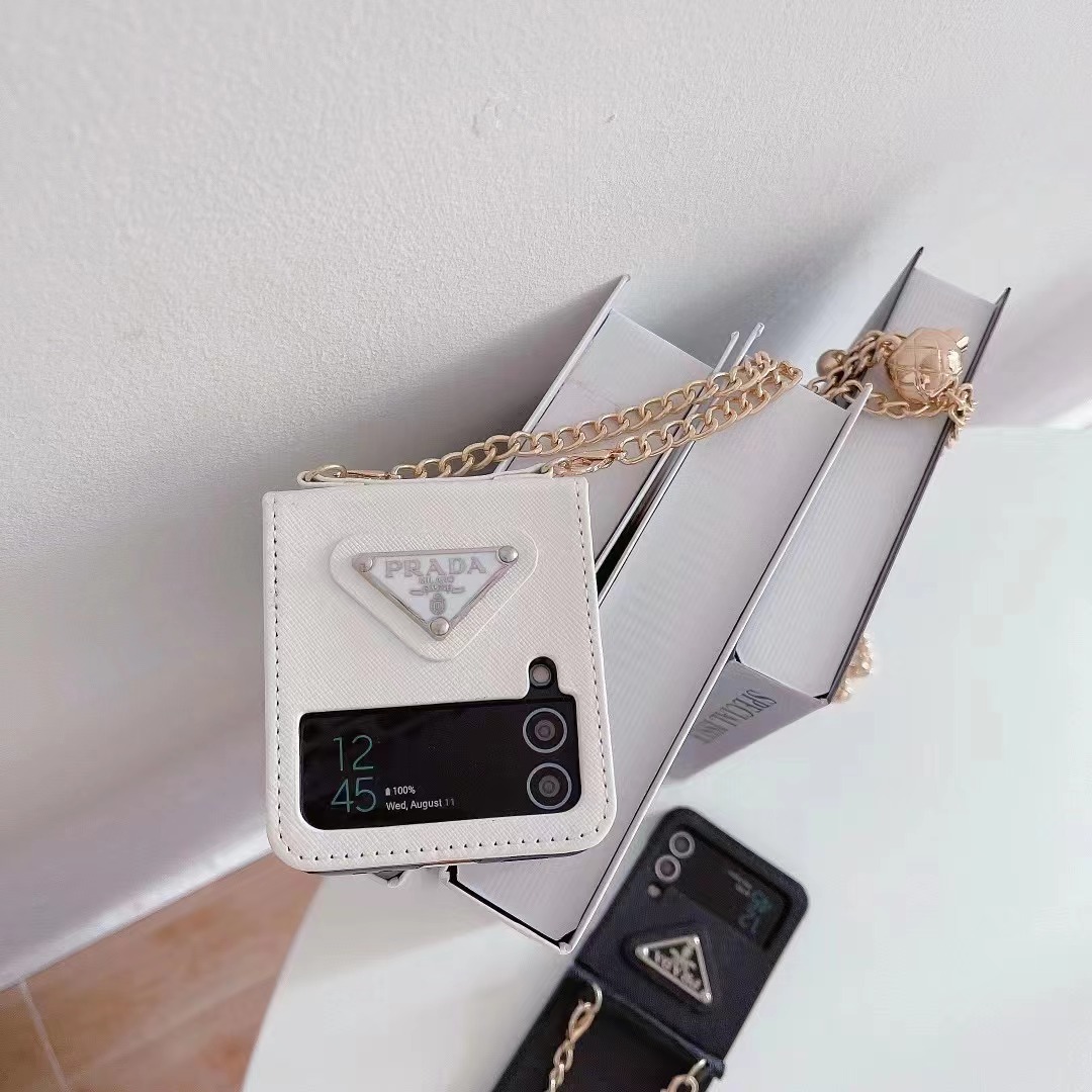 プラダ Galaxy Z Flip4 Flip5ケース チェーンストラップ付き PRADA
