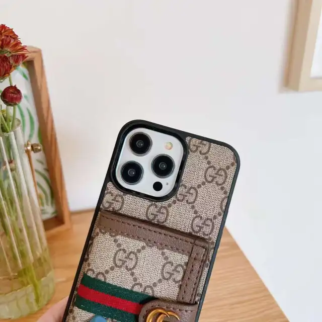 Gucci iPhone14Plusケース カードポケット付き