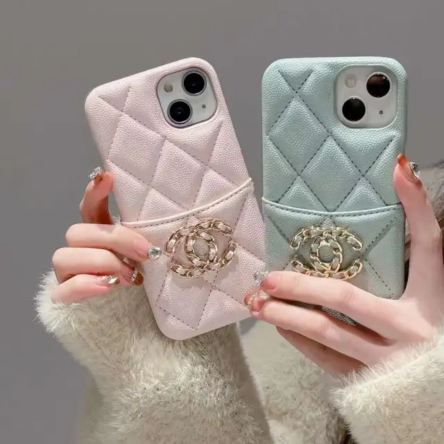シャネル iPhone15 Pro/14 Proケース カード収納 ココマーク CHANEL  