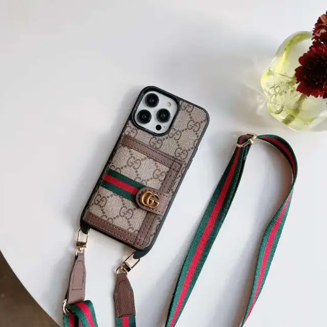 Gucci iPhone14Plusケース カードポケット付き