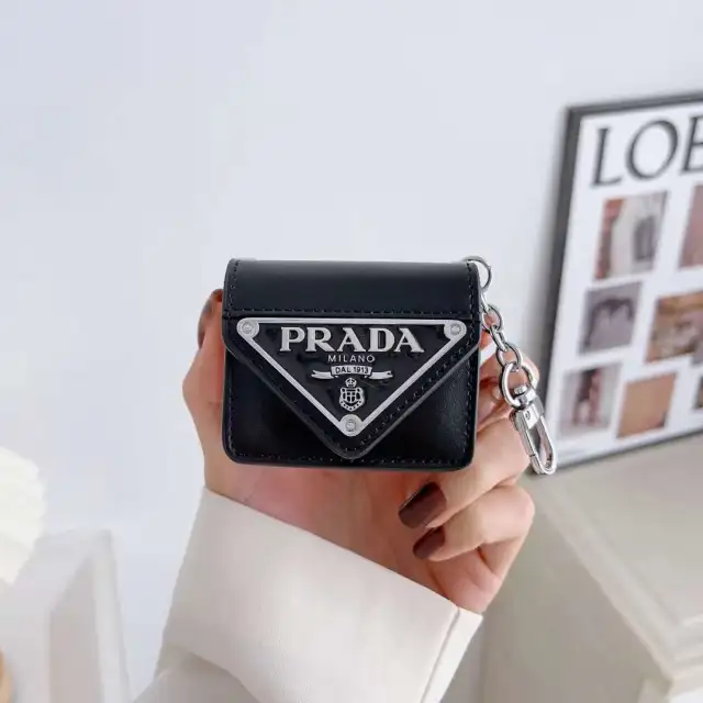 Prada AirPods Proケース 便利