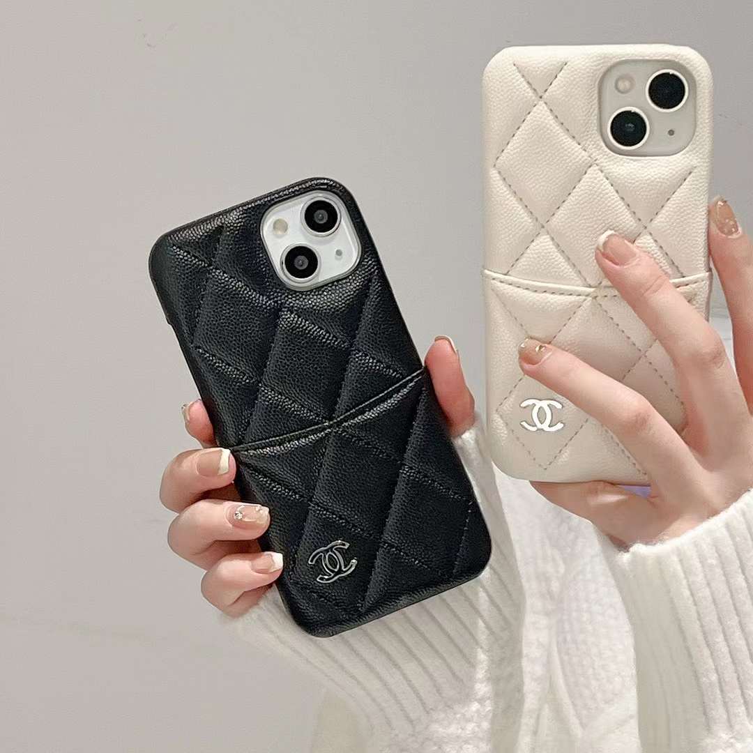 CHANEL iPhone 14Plusカバー マトラッセ風