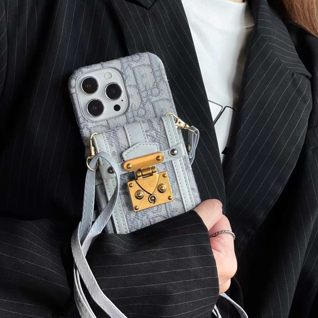 ディオール iPhone15 Pro/14 Proケース ショルダーストラップ付き