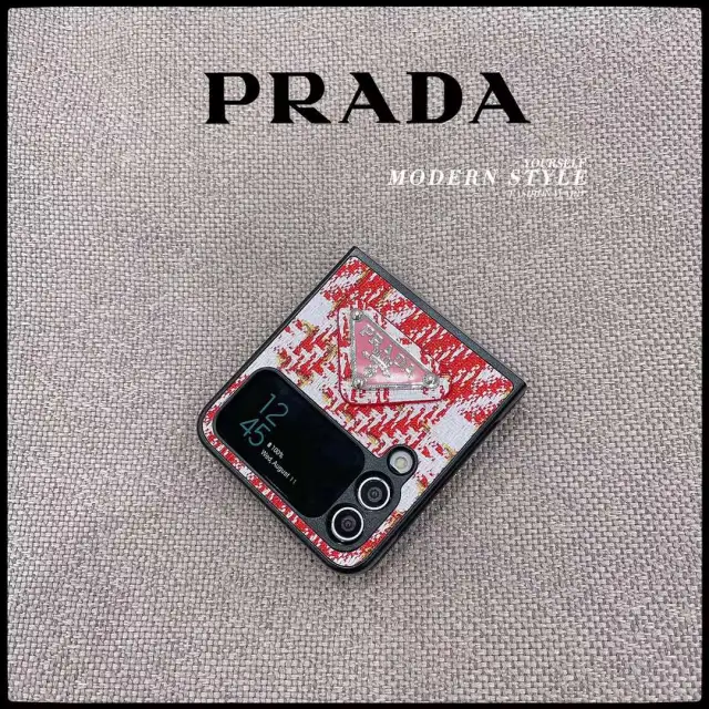 PRADA Galaxy Z Fold4ケース 三角ロゴ