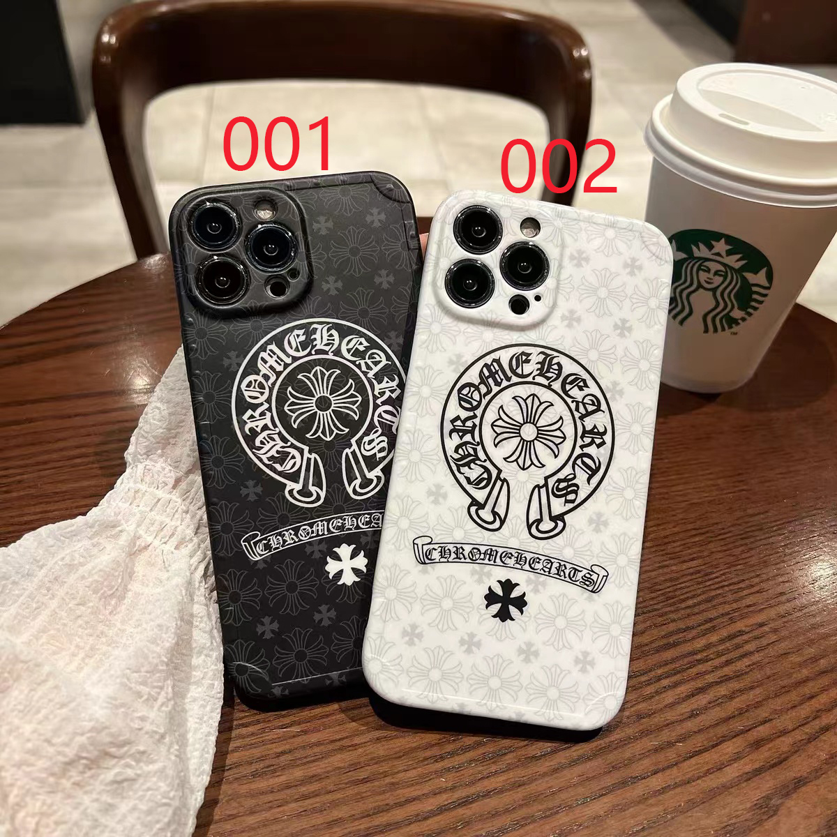 クロムハーツ iPhone15 Pro/14Proケース ロゴプリント CHROME HEARTS iPhone15 Plus/14 Plusケース  個性的 Chrome Hearts iPhone13 ProMaxケース ストリート chrome hearts アイフォン12カバー スタイリッシュ  耐衝撃 全2色