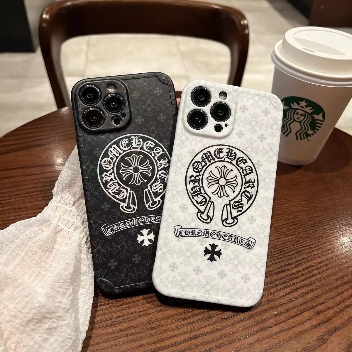 CLROME HEARTS iPhone14proケース Chrome Hearts iPhone14/14+/14proケースブランド 純正レザー