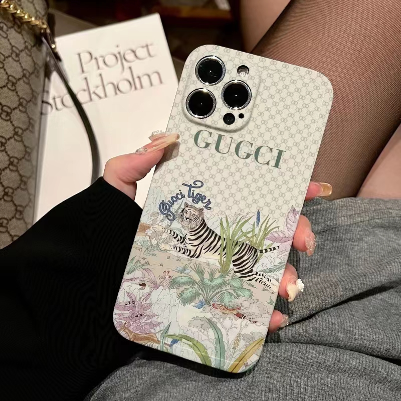 グッチ iPhone15 Pro/14 Proケース タイガー GUCCI iPhone15/14ケース