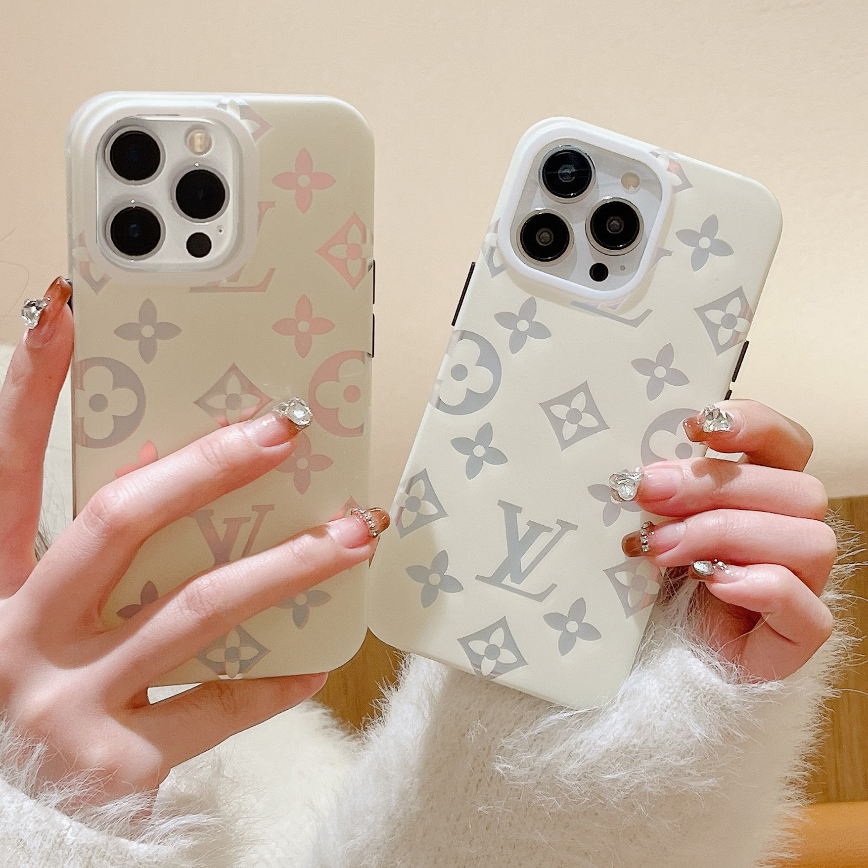 LOUIS VUITTON モノグラム iPhone14 Proケース