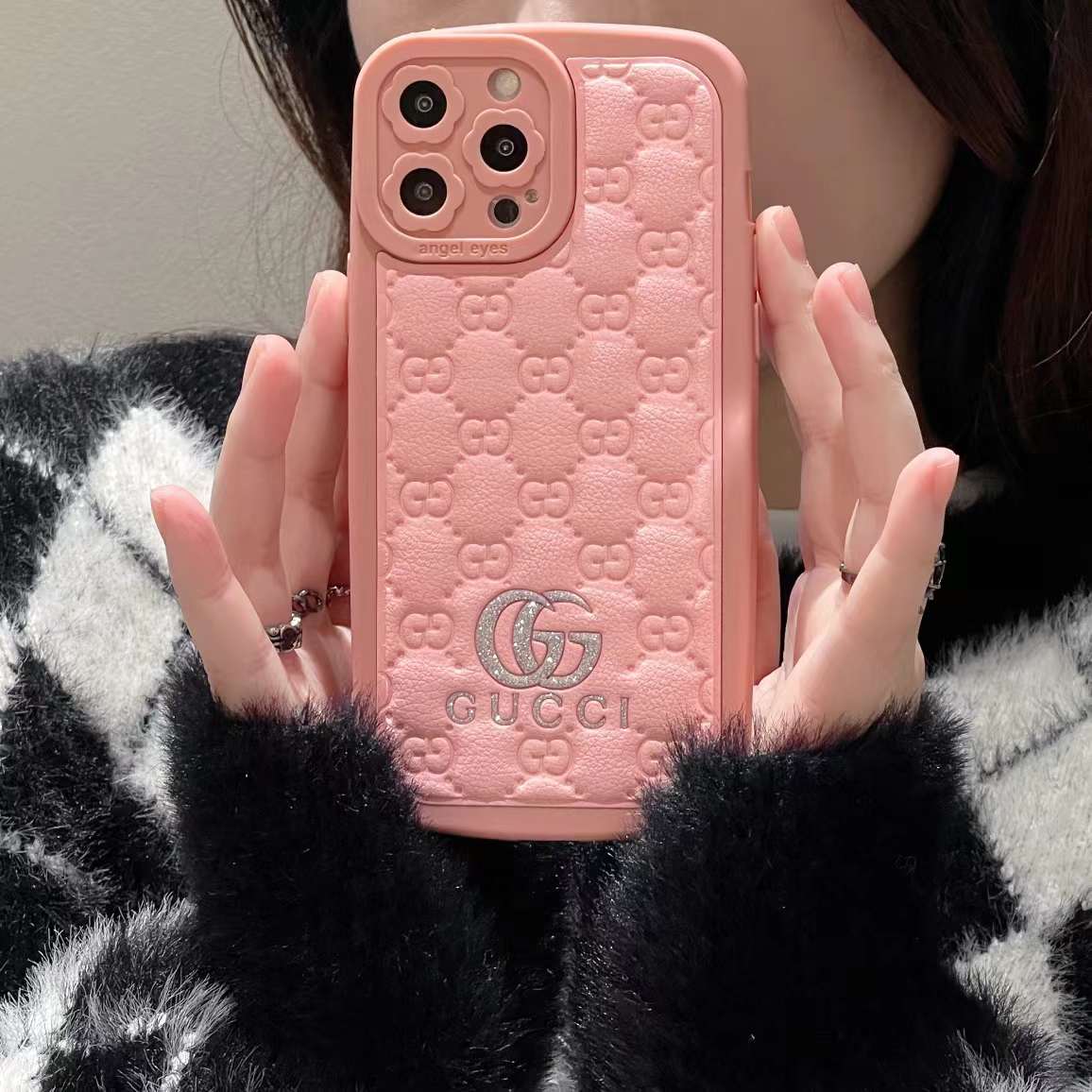 GUCCI iPhone14 Proケース GGスプリーム