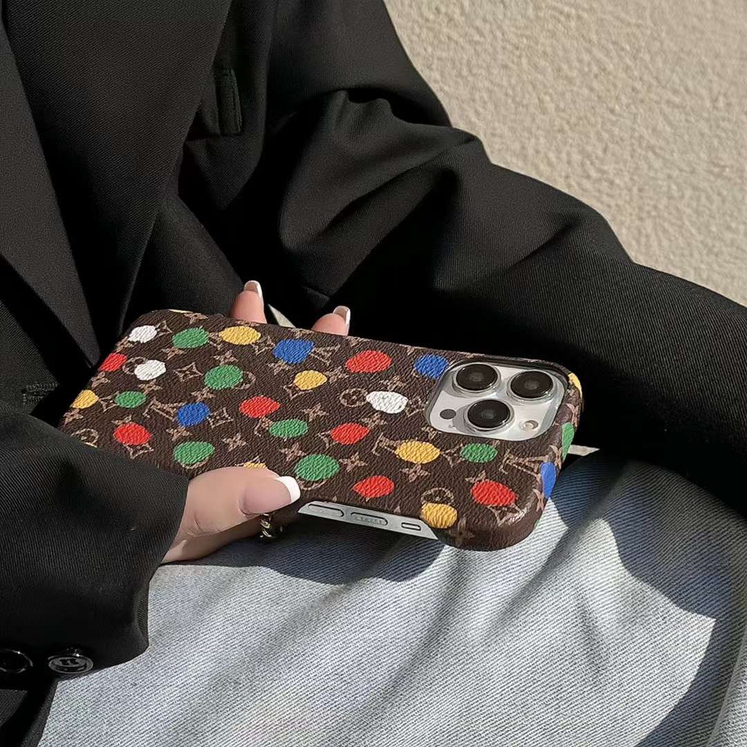 LV × Yayoi Kusama iPhone14ケース ペインティッド ドット