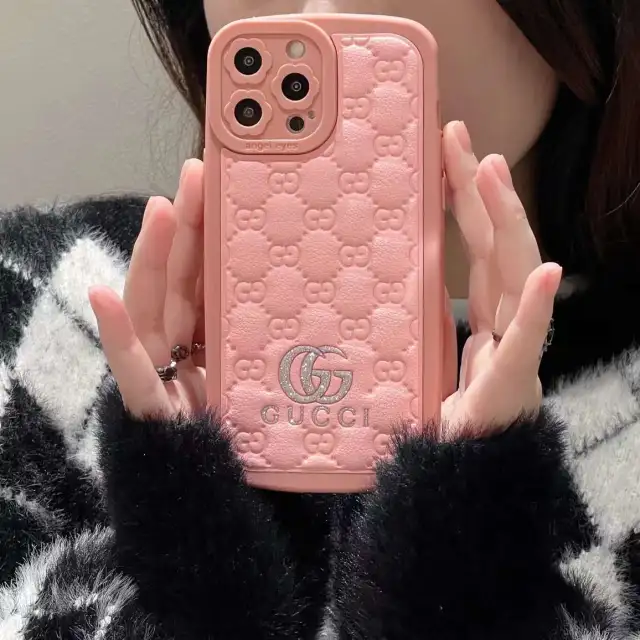 GUCCI iPhone14 ProMaxケース GGスプリーム