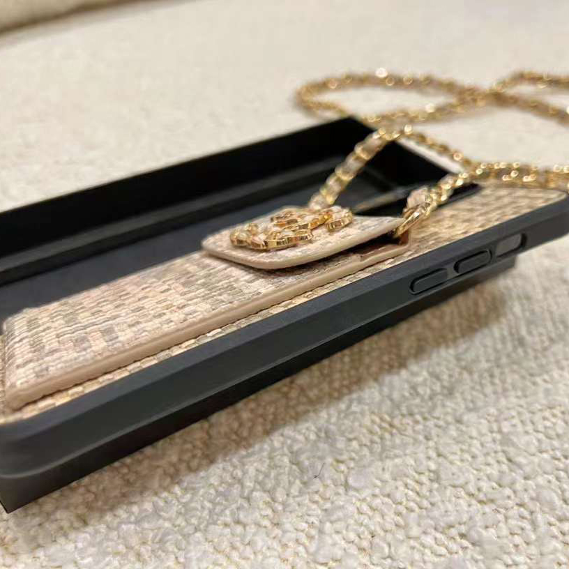 chanel iPhone14 Plusケース 肩掛け