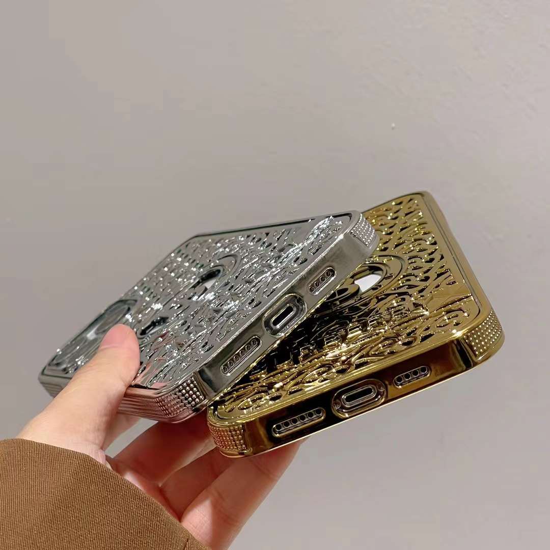 BURBERRY iPhone14 Plusケース エレガント