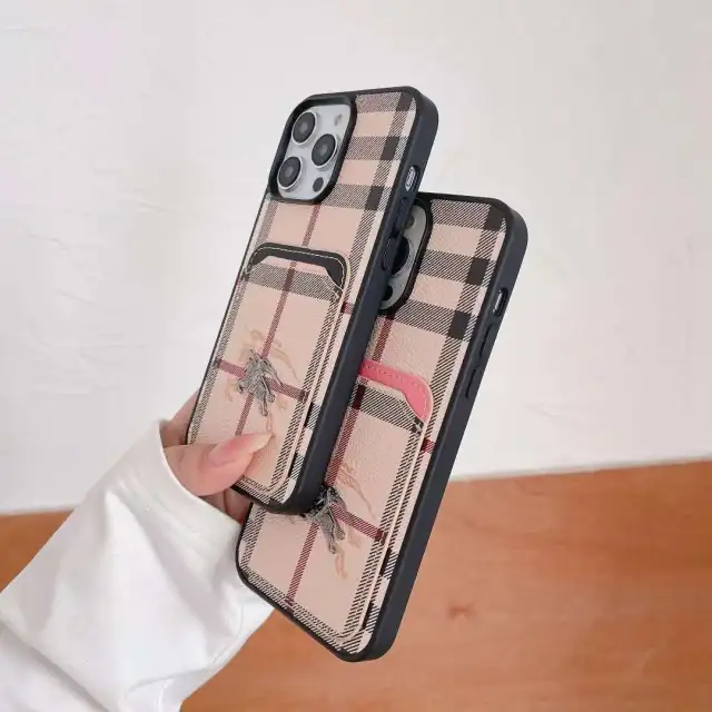 バーバリー iPhone15 Pro/14 Proケース カードポケット付き BURBERRY  